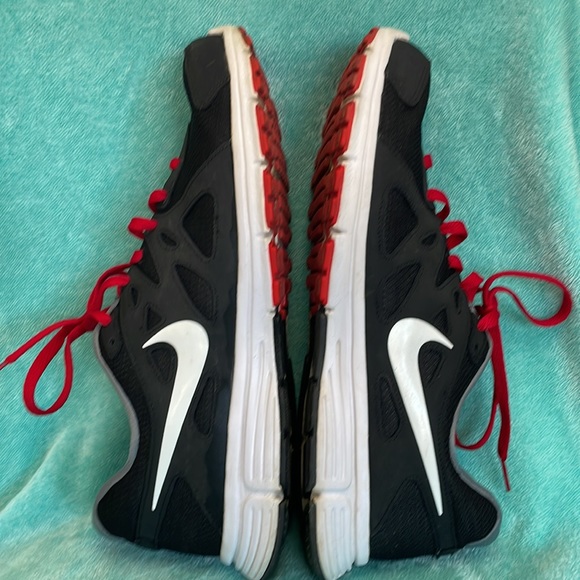 Men Nike Revolution 2 - Picture 6 of 11